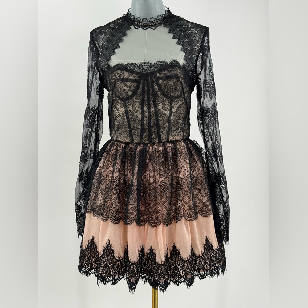 🆕 BRONX & BANCO 🧿 NWOT Daphne Illusion Lace Long Sleeve Mini Dress, Sz M US 6 - Picture 11 of 14